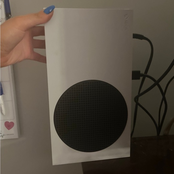 COPY - Xbox Series S White - Picture 3 of 4